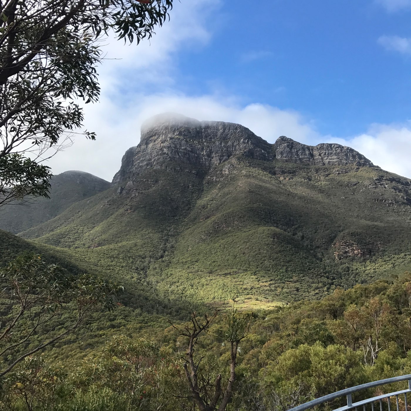 Bluff Knoll: a view from below