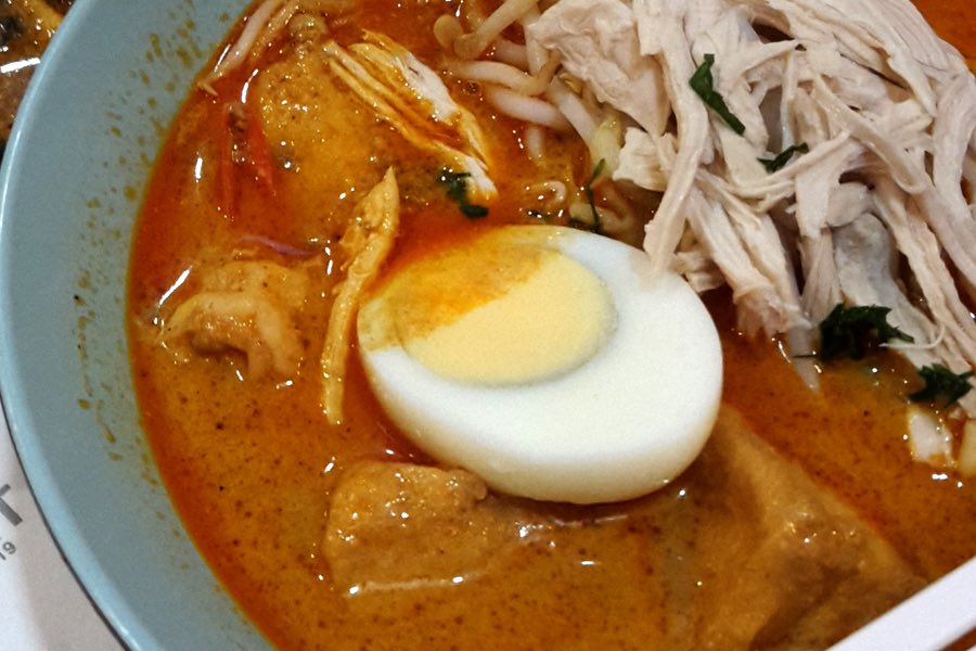 a four-dollar laksa - choice, bro