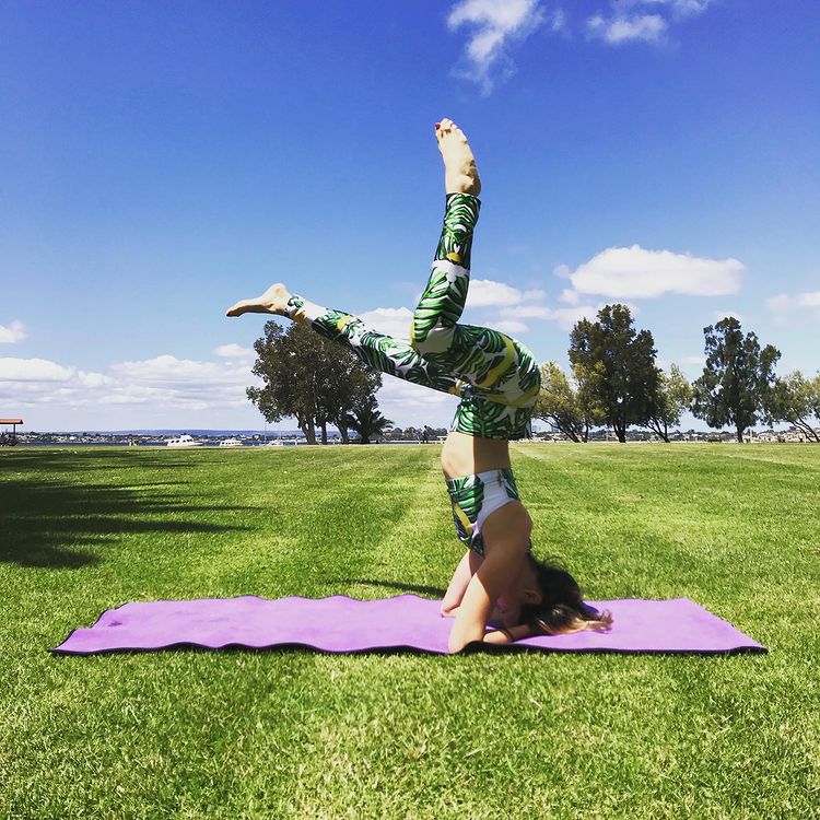 Some interpretation of a yoga asana, outdoors with my Neo WAYmat